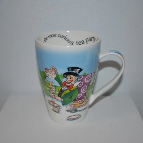 ALICE IN WONDERLAND 150th ANNIVERSARY EDITION BONE CHINA MUG/CUP TEA PARTY - Picture 1 of 9